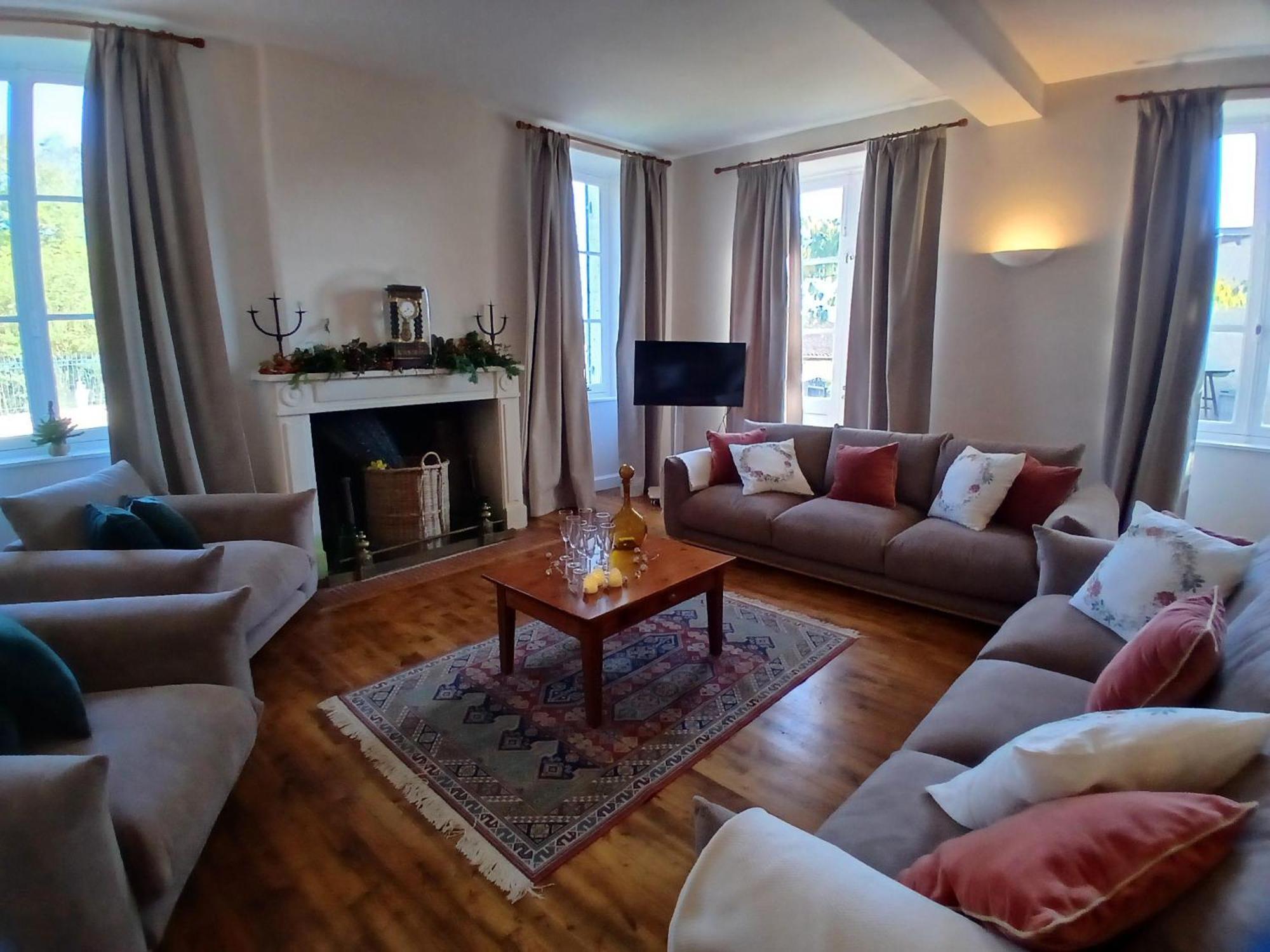 Вілла Langlade Estate Montboyer Екстер'єр фото