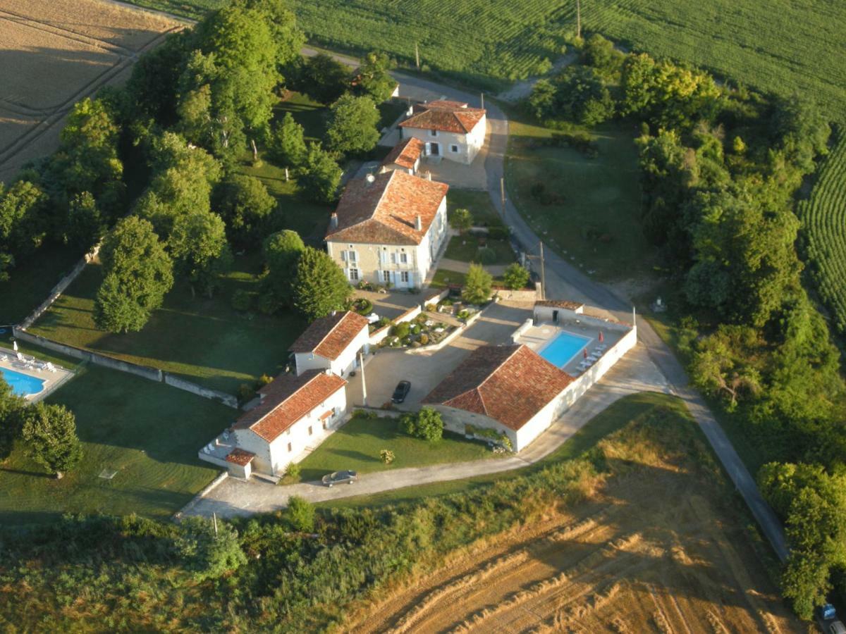 Вілла Langlade Estate Montboyer Екстер'єр фото